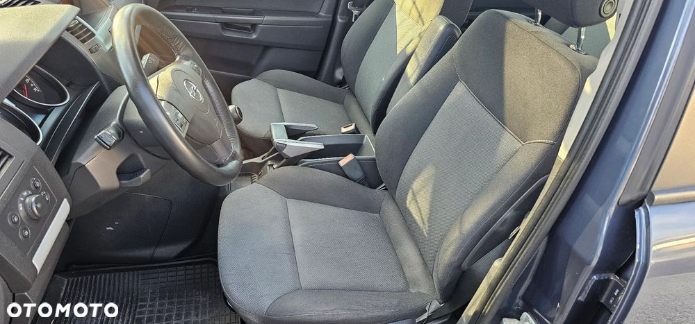 Opel Zafira - 14