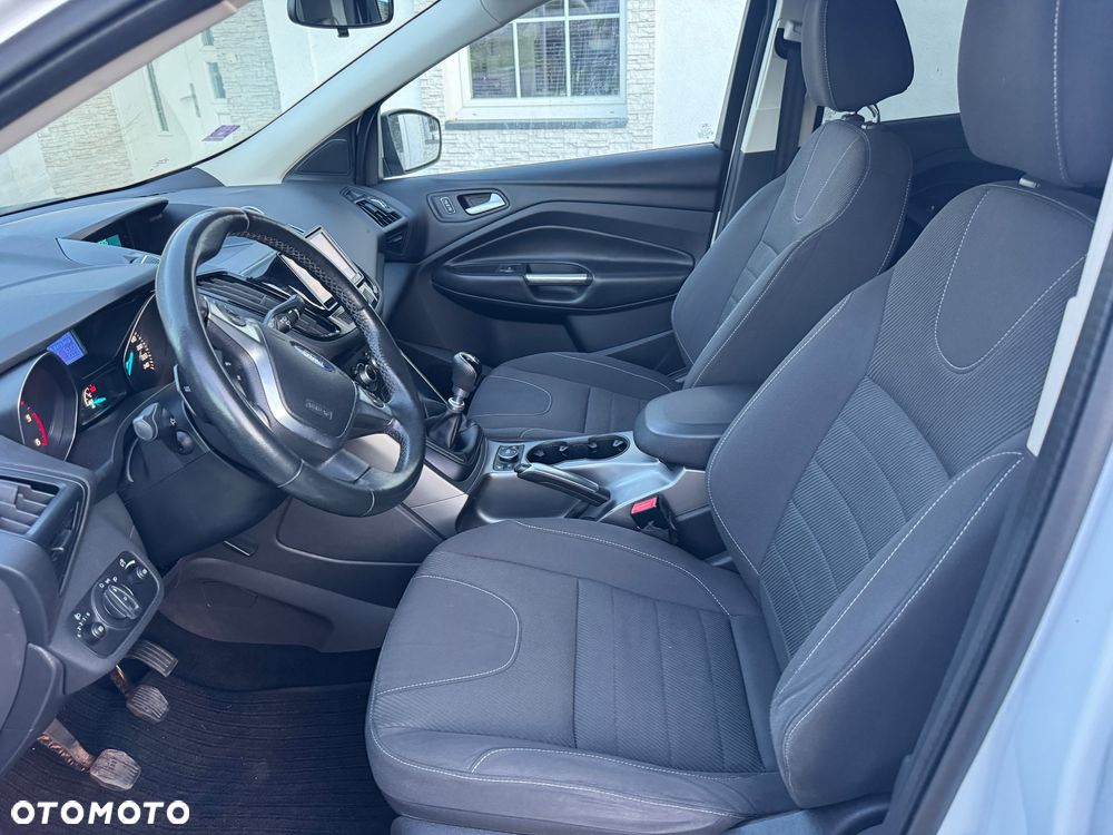 Ford Kuga 2.0 TDCi 2x4 Titanium - 7