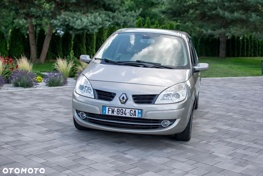 Renault Scenic - 8