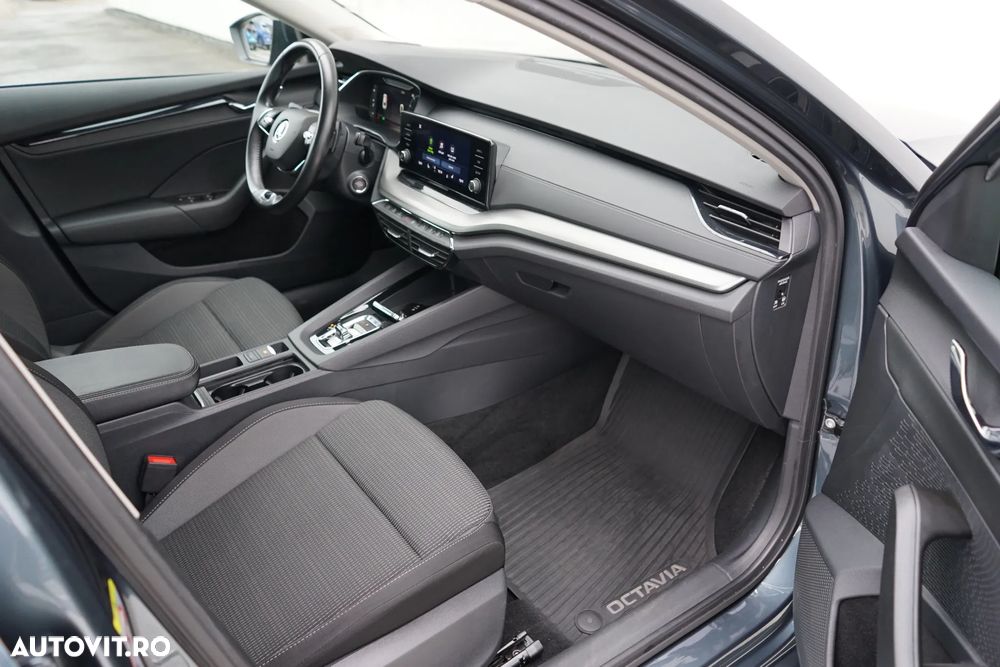 Skoda Octavia 2.0 TDI DSG Ambition - 23