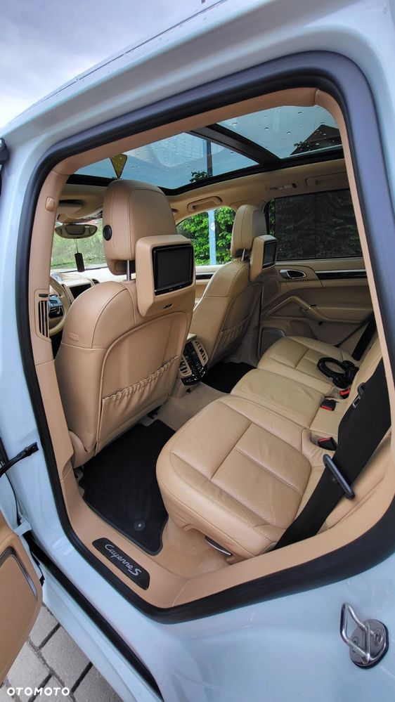 Porsche Cayenne - 13