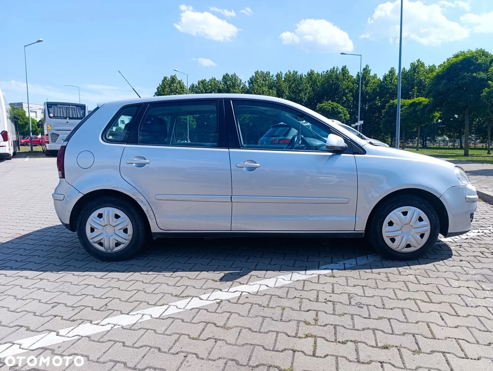 Volkswagen Polo 1.4 16V Comfortline - 8