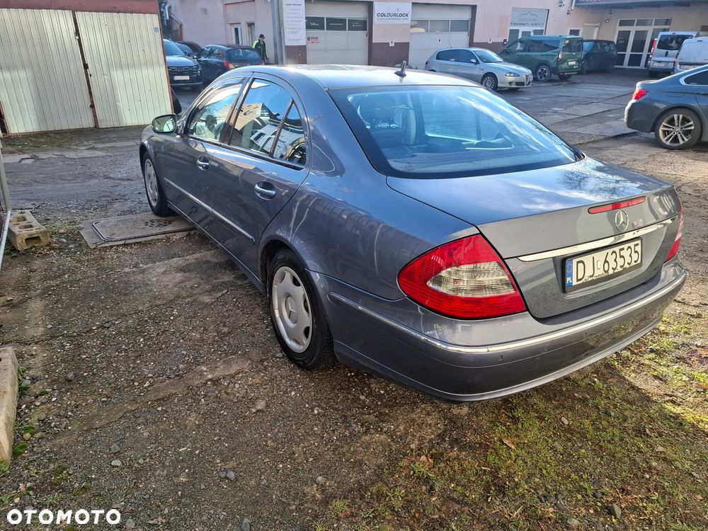 Mercedes-Benz Klasa E 280 CDI 4Matic Automatik Elegance DPF - 3