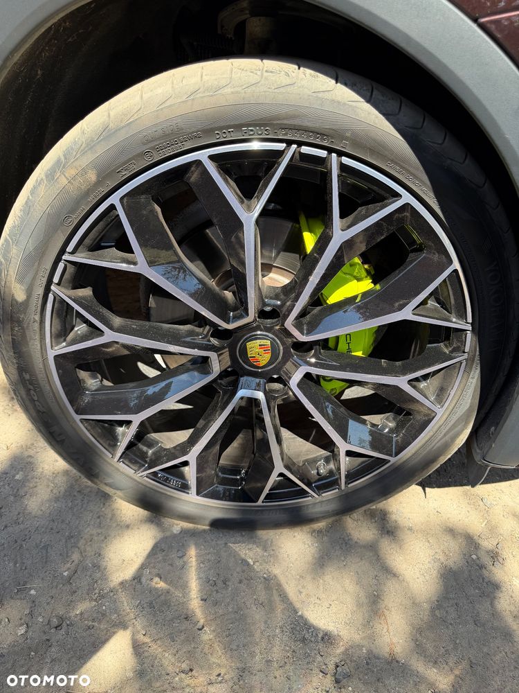 Porsche Cayenne S Hybrid - 36