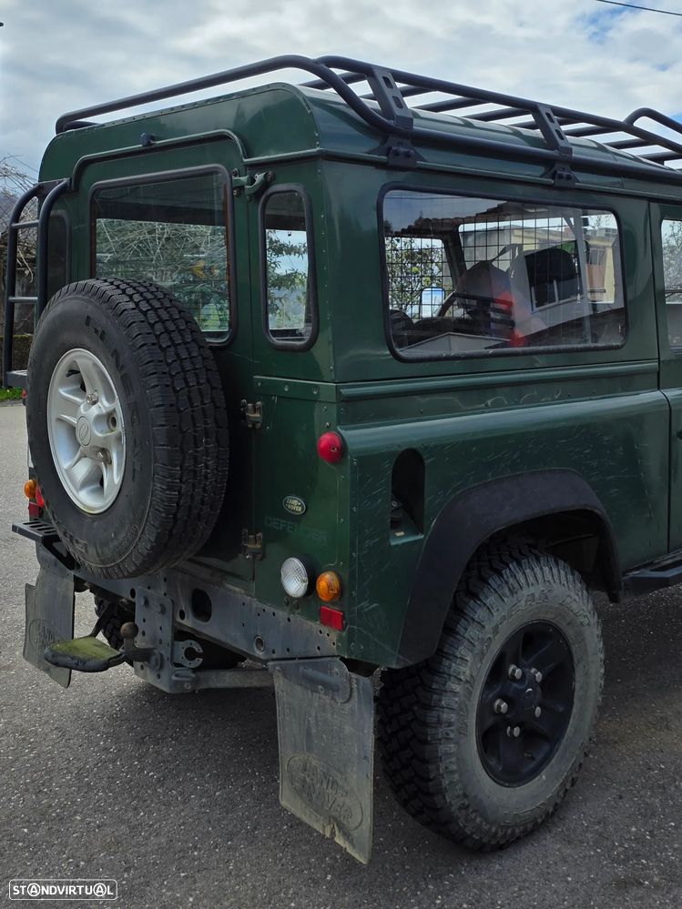 Land Rover Defender 90 2.5 TD5 Metal Top - 4