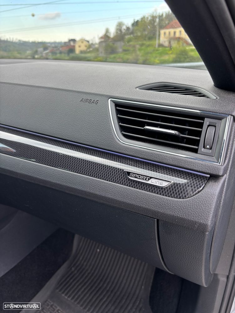 Skoda Superb 2.0 TDI Sportline - 17