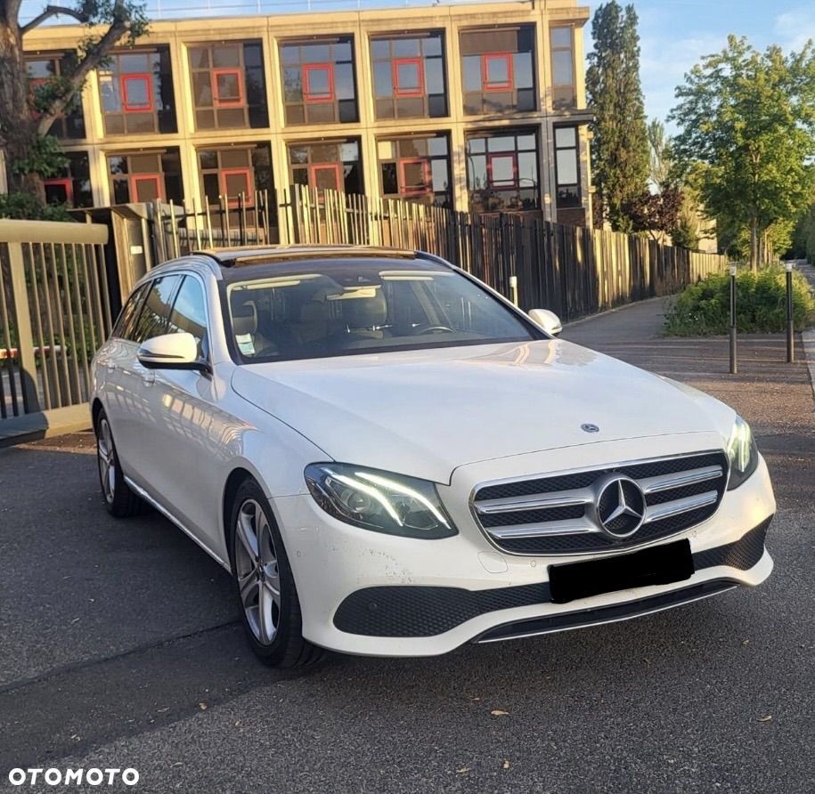 Mercedes-Benz Klasa E 220 d 9G-TRONIC Avantgarde - 2