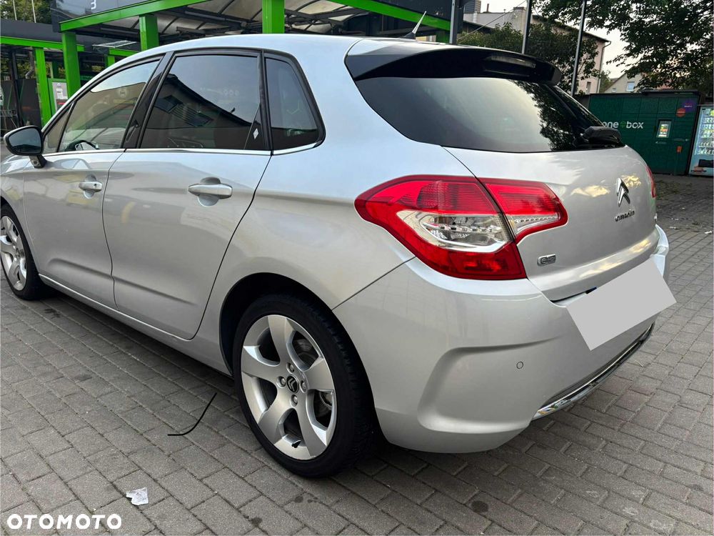 Citroën C4 e-HDi 115 Exclusive - 5