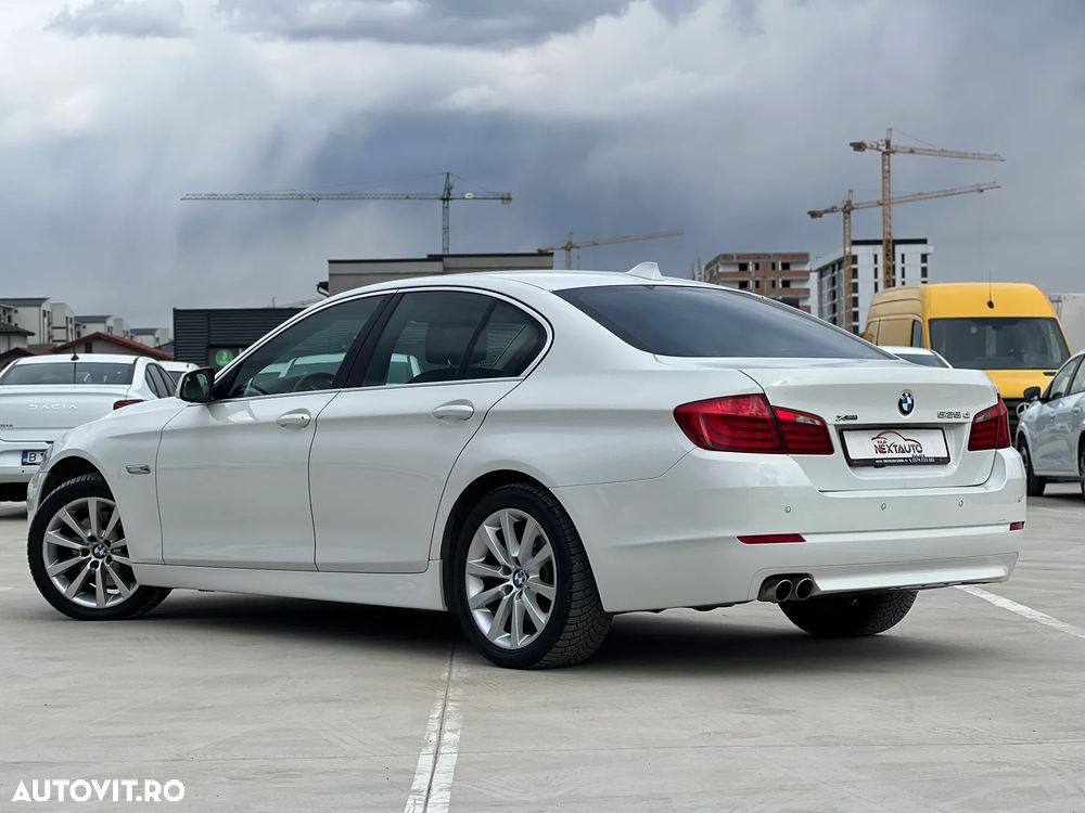 BMW Seria 5 525d xDrive - 4