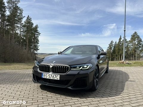 BMW Seria 5 M550i xDrive sport - 20