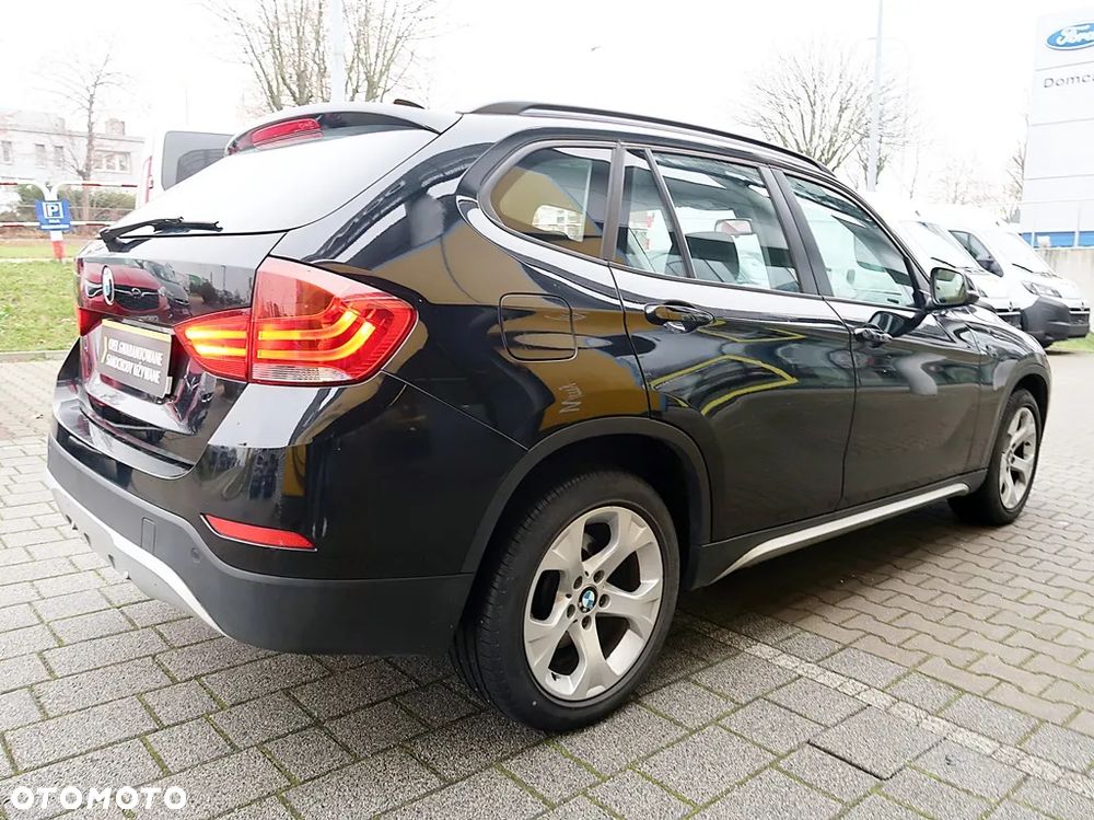 BMW X1 sDrive18d xLine - 4