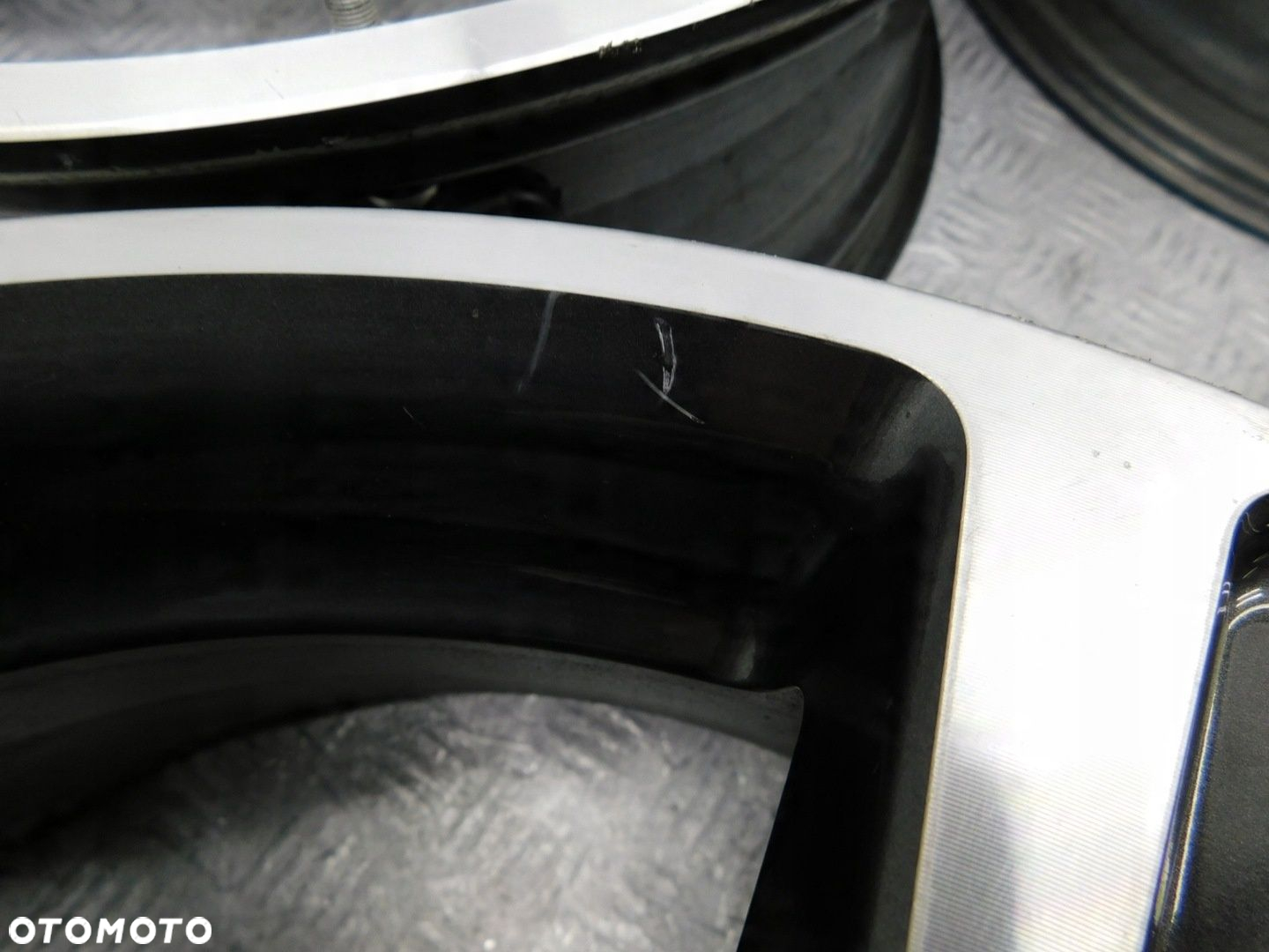 FELGI ALUMINIOWE 18x7 5x114,3 - TOYOTA / LEXUS UX NX ES - 8