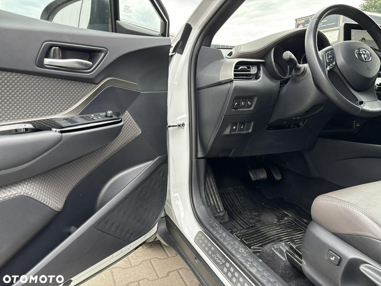 Toyota C-HR 1.8 Hybrid Executive - 10