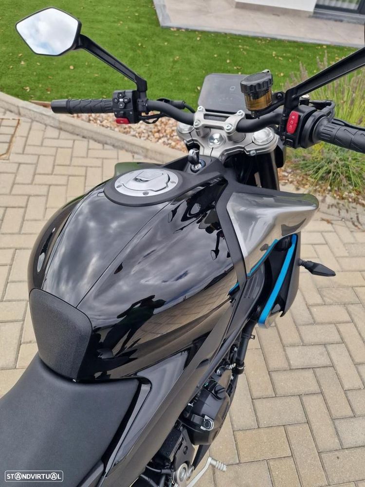 CF Moto 450NK - 11
