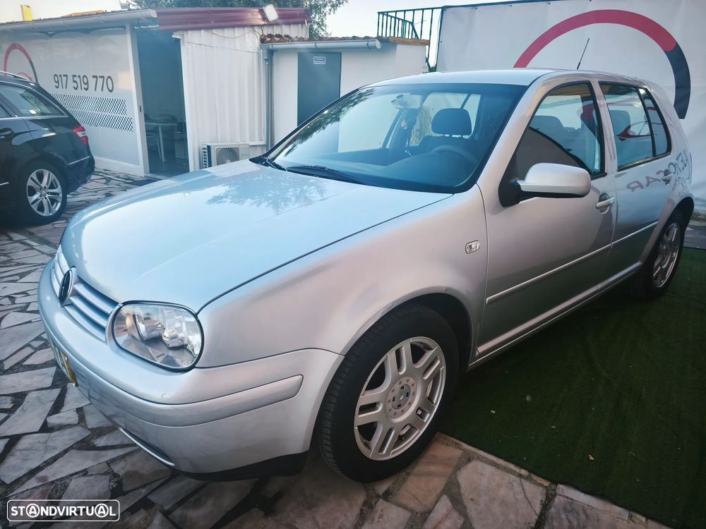 VW Golf 1.9 TDi 25 Anos - 32