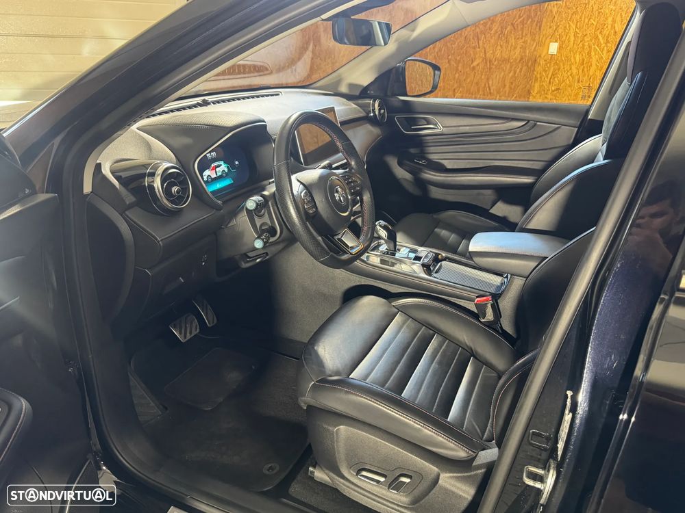 MG EHS 1.5T-GDI Luxury - 4