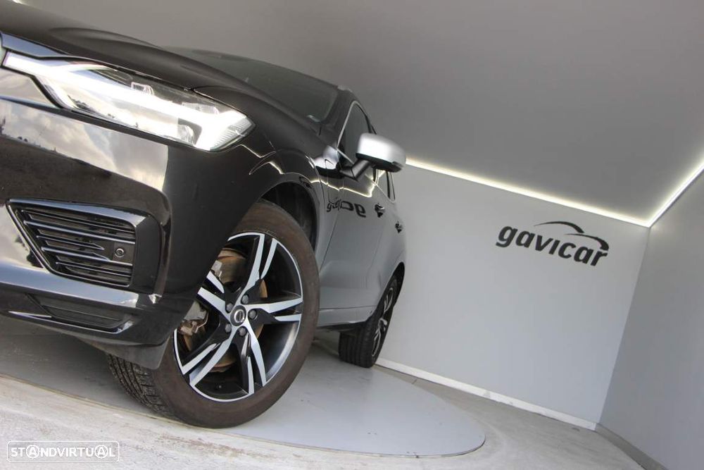 Volvo XC 60 2.0 T8 PHEV R-Design AWD - 19