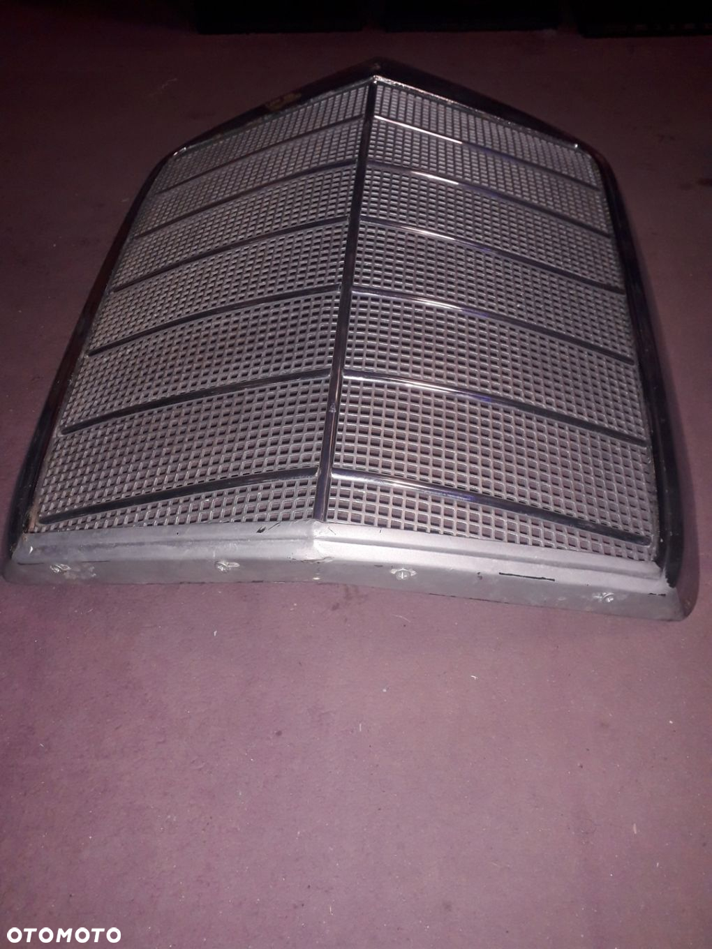 Grill atrapa chłodnicy MERCEDES W180 Ponton 220s - 2