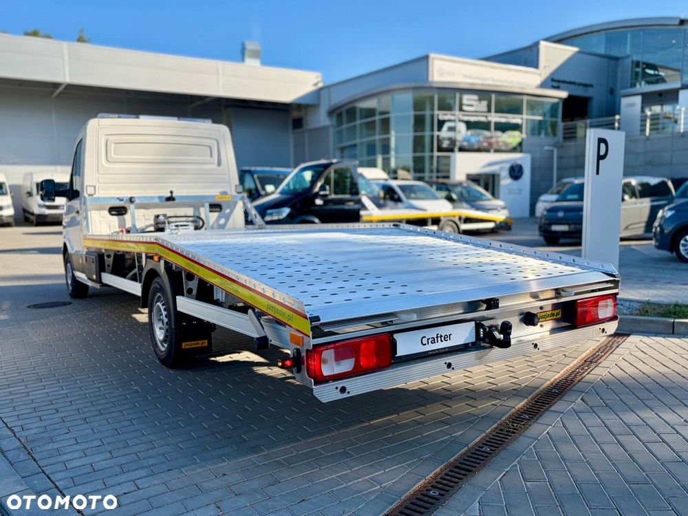 Volkswagen Crafter 35 Podwozie z pojedynczą kabiną silnik: 2,0 l EU6 SCR 177 KM / skrzynia biegów: Przedni napęd automatyczna 8-biegowa rozstaw osi: 4490 mm - 11