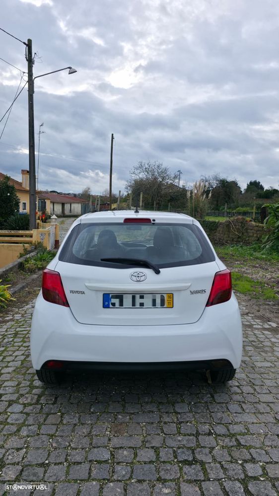 Toyota Yaris 1.4 D-4D Comfort - 4