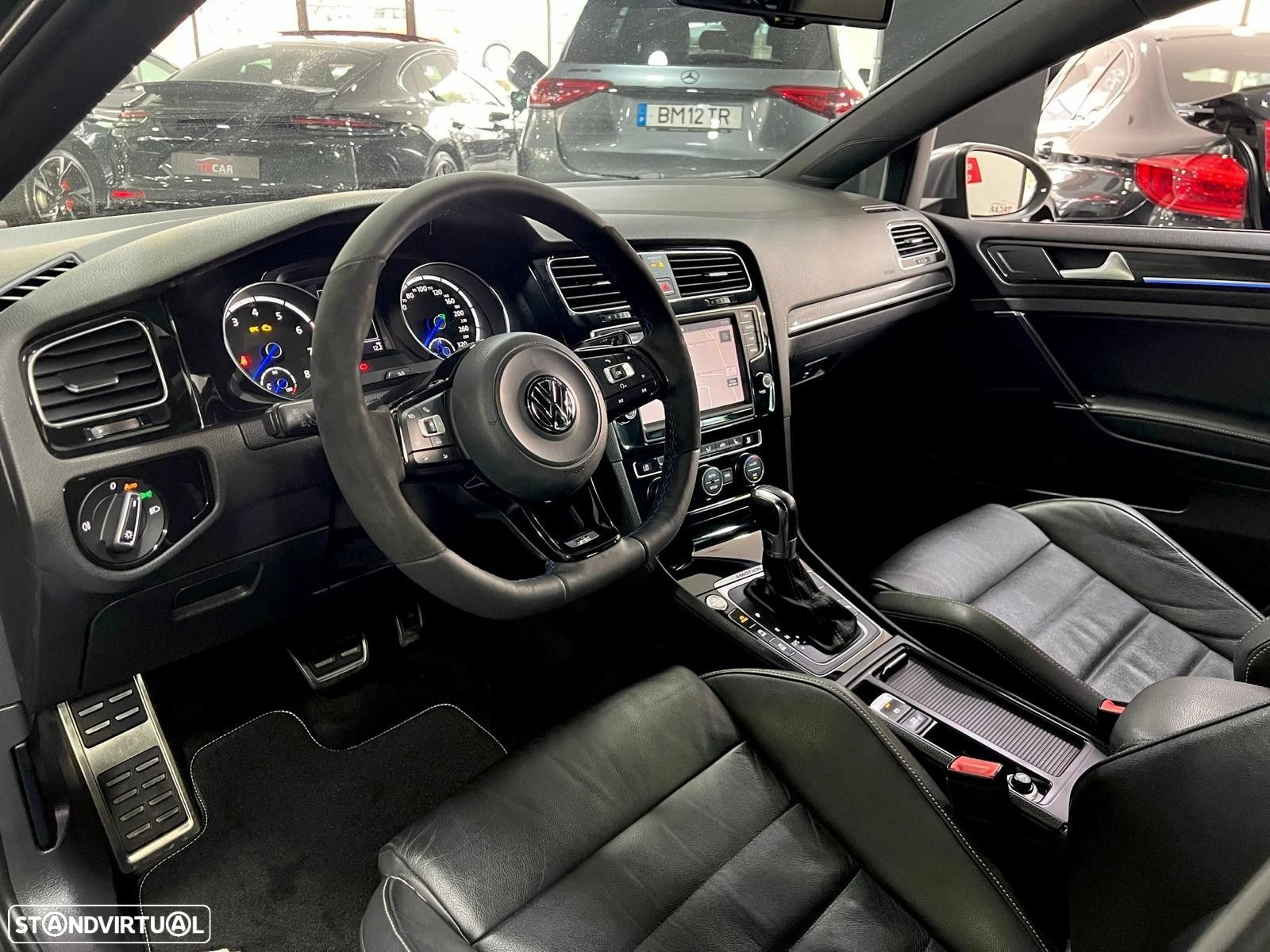 VW Golf 2.0 TSI R DSG - 29