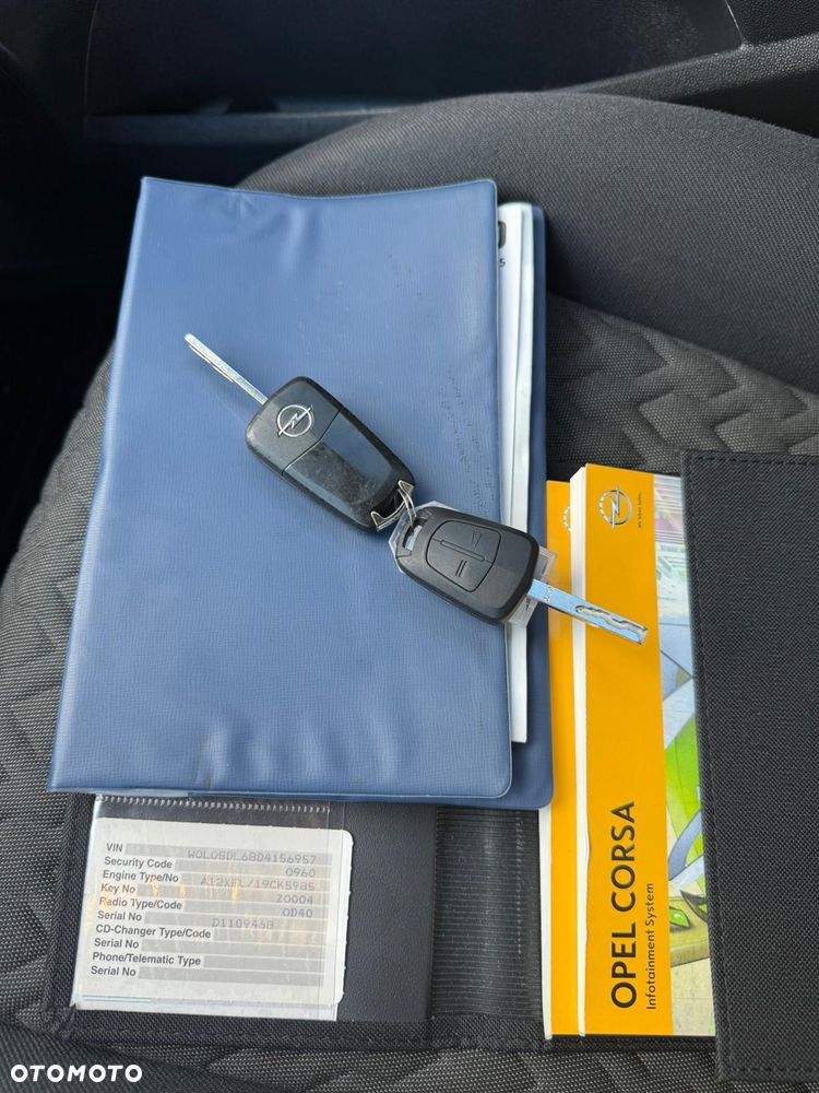 Opel Corsa 1.2 16V Edition / Active - 22