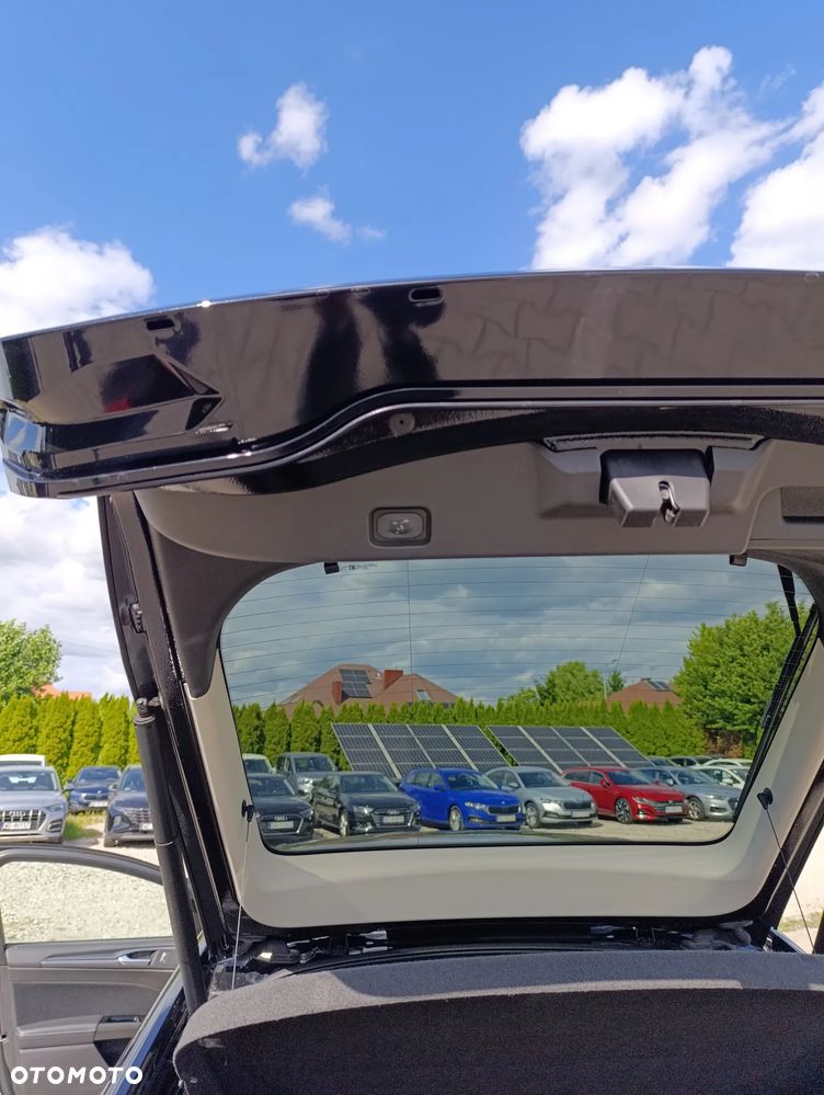 Ford Mondeo 2.0 EcoBlue Titanium - 27