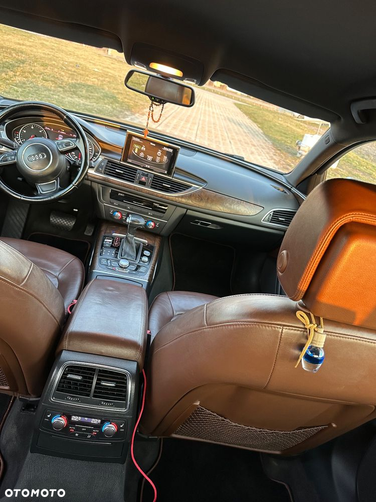 Audi A6 - 6