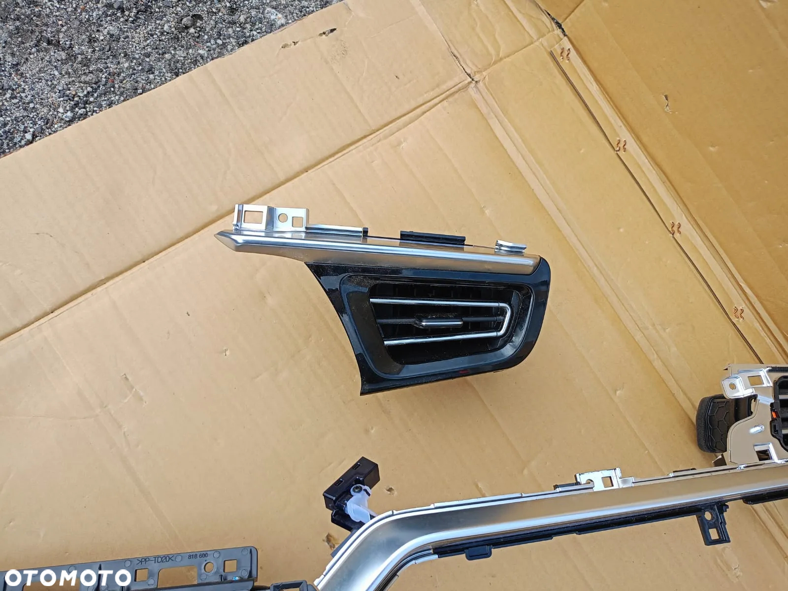 DEKOR LISTWA OZDOBNA KIA NIRO LIFT - 3