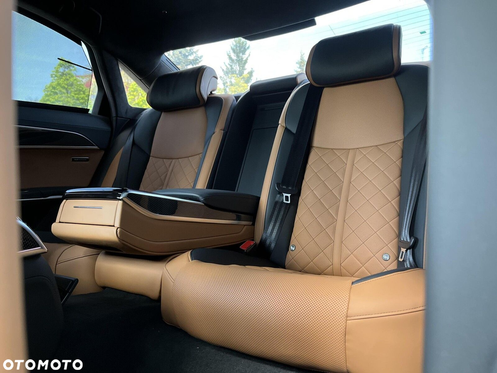 Audi S8 - 30