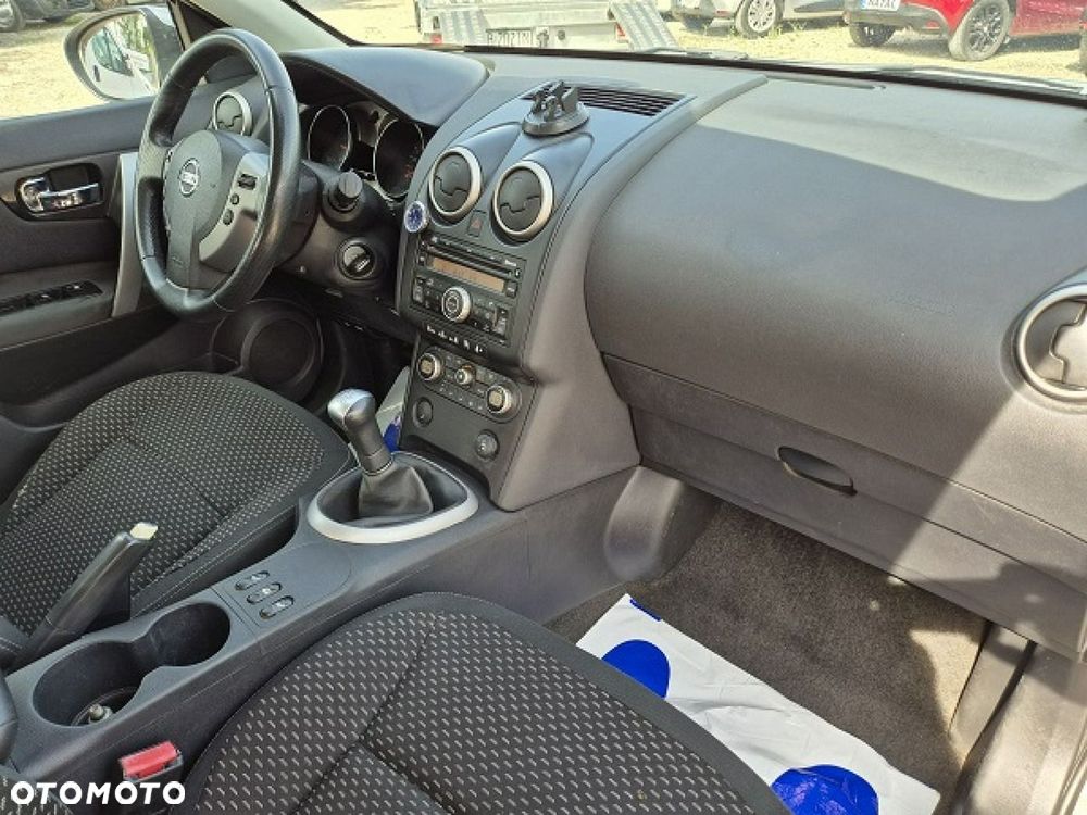 Nissan Qashqai - 11