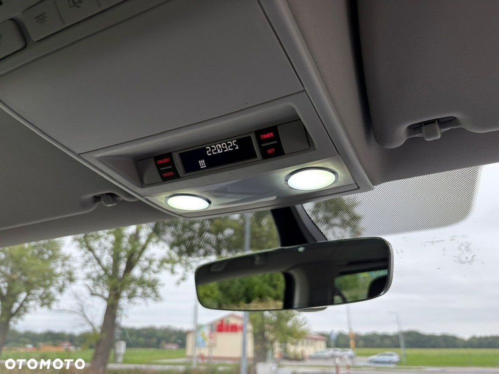 Volkswagen Multivan 2.0 BiTDI L1 Highline 4Motion DSG - 32