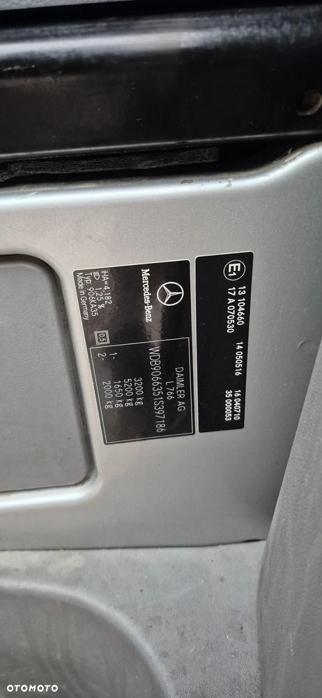 Mercedes-Benz Sprinter - 30