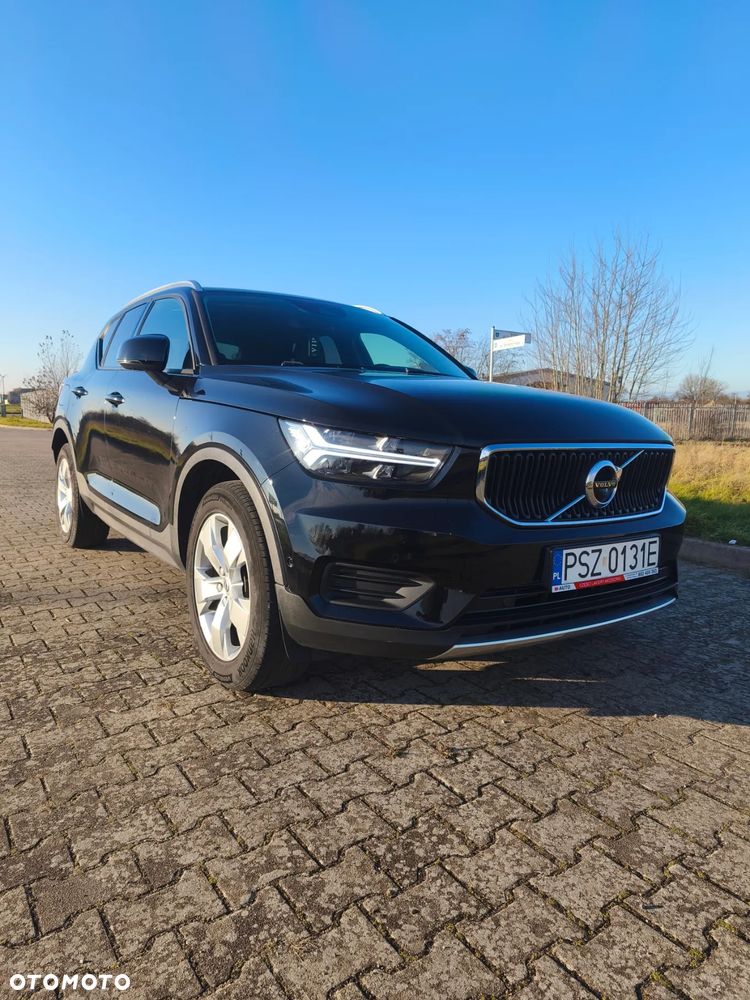 Volvo XC 40 T3 Momentum Pro - 1