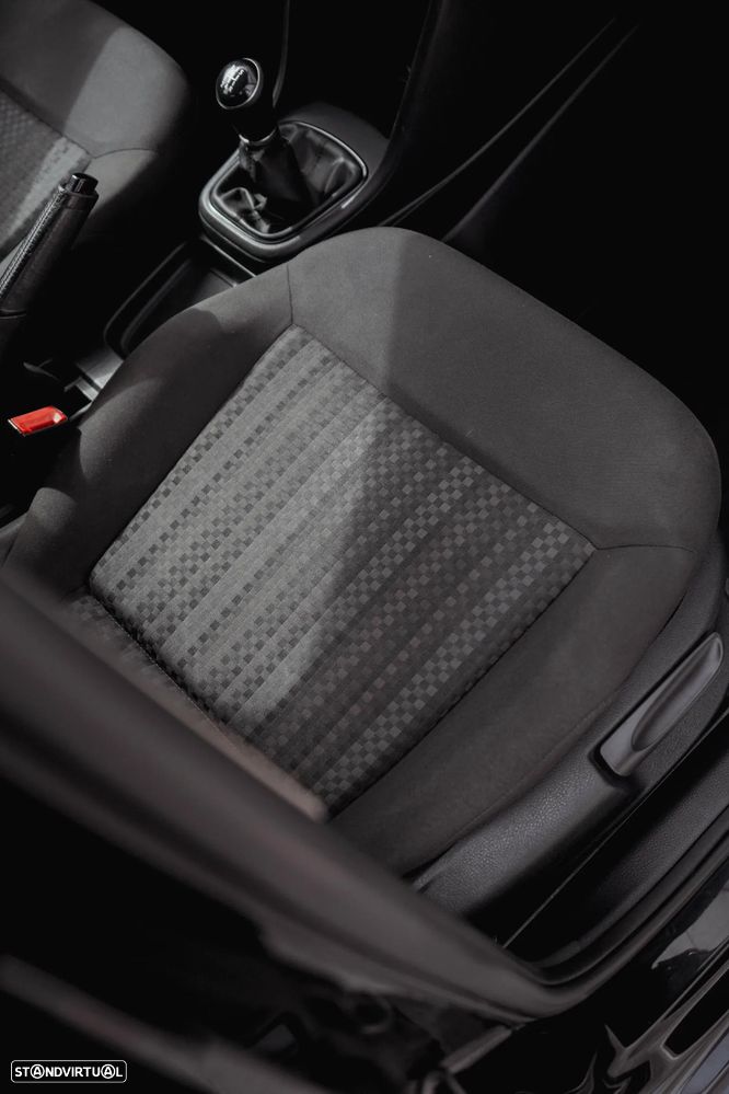 VW Polo 1.0 Confortline - 27