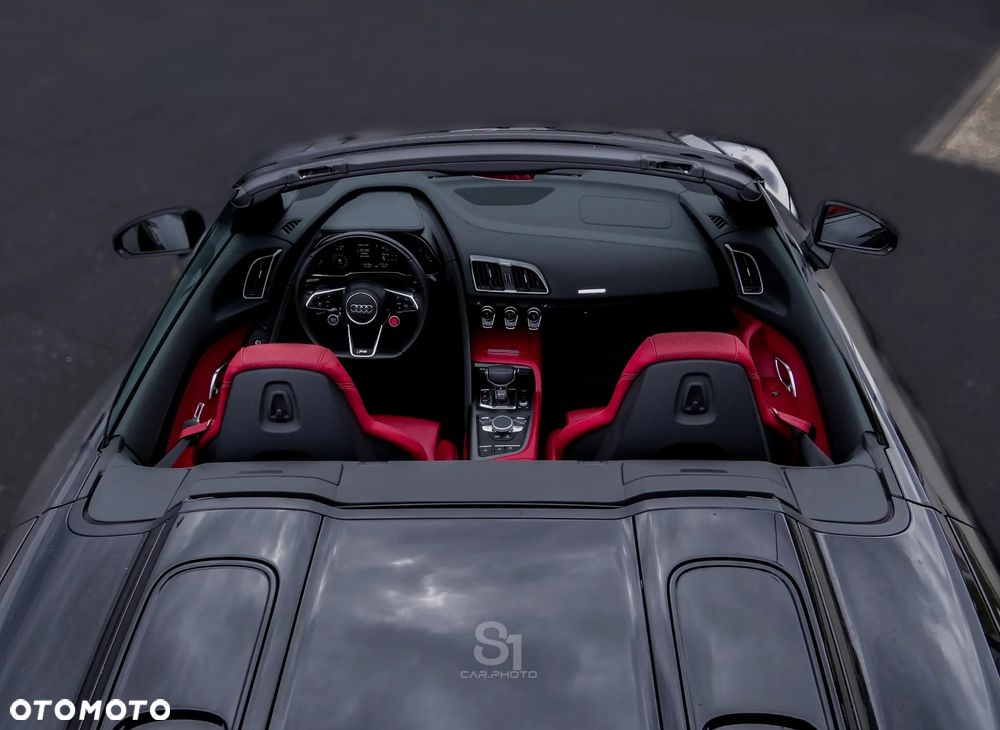 Audi R8 Spyder V10 RWD - 14