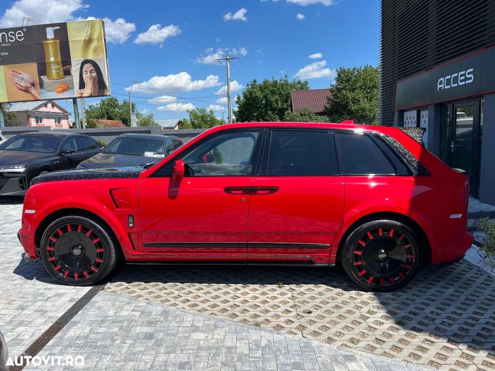 Rolls-Royce Cullinan - 6