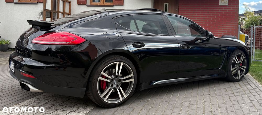 Porsche Panamera PDK - 24
