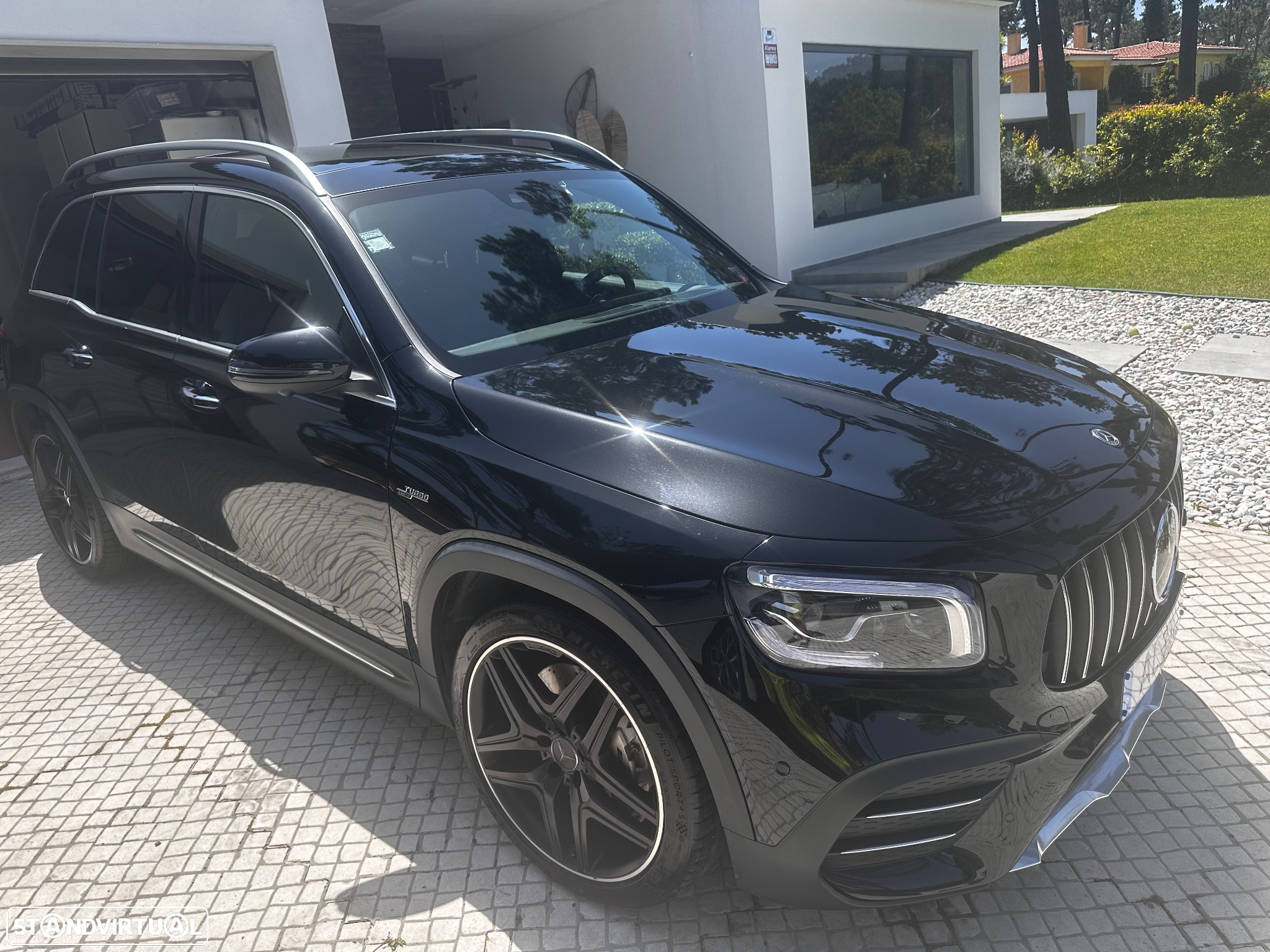 Mercedes-Benz GLB 35 AMG 4Matic - 3