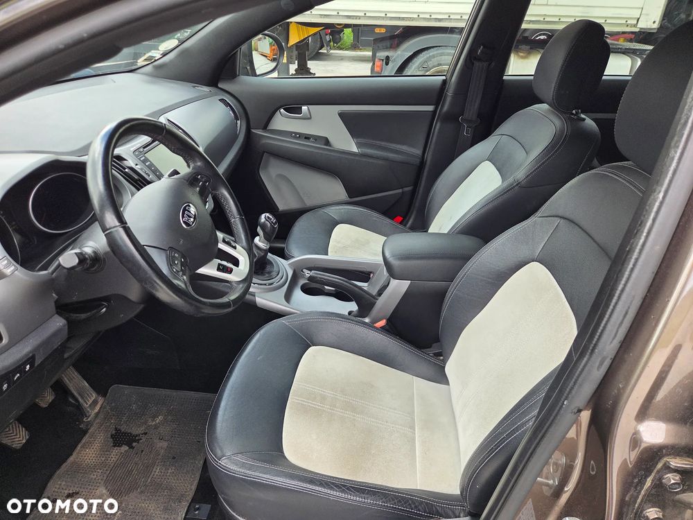 Kia Sportage 1.7 CRDI Business Line M 2WD - 13