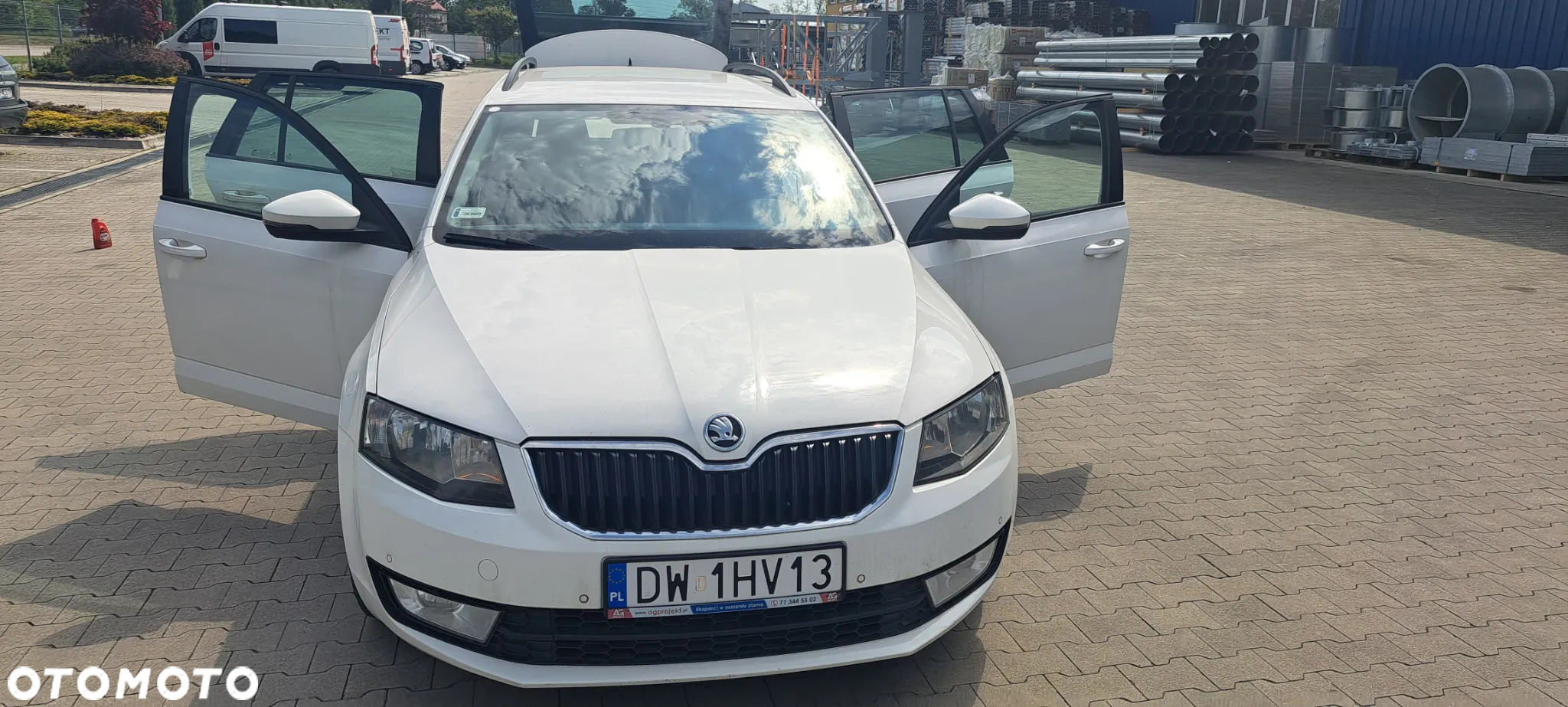 Skoda Octavia 1.6 TDI Ambition DSG - 2