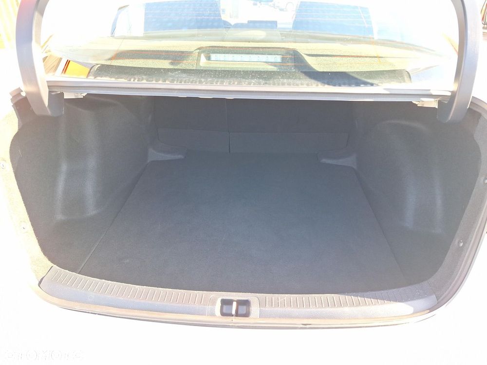 Toyota Corolla 1.8 Hybrid Active - 14