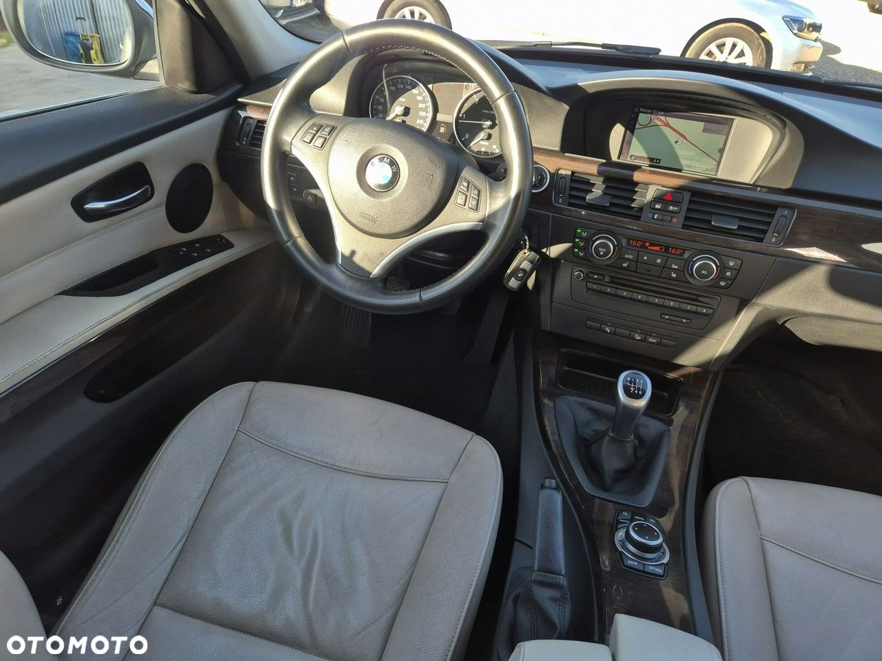 BMW Seria 3 - 23
