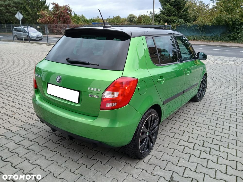 Skoda Fabia 1.4 TSI DSG RS - 15