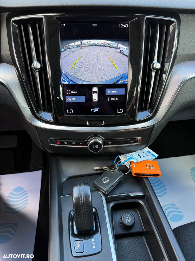 Volvo V60 B3 B Geartronic Momentum Pro - 32