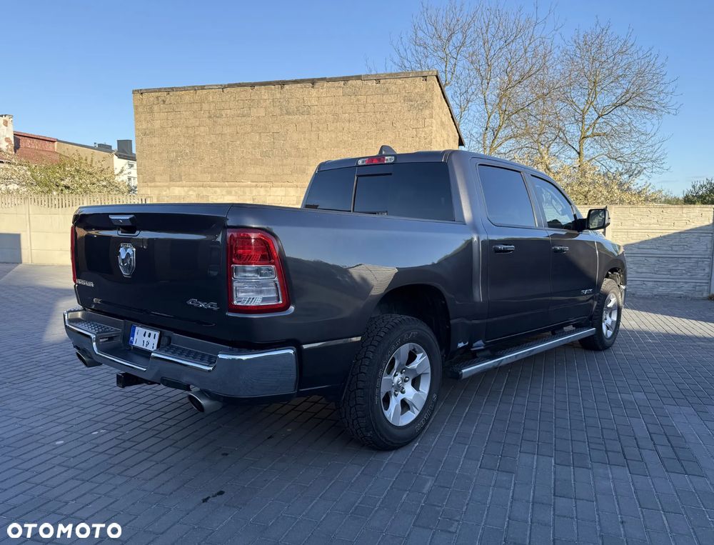 RAM 1500 Crew Cab Shortbed Bighorn - 4