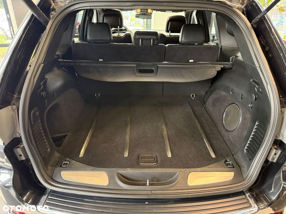 Jeep Grand Cherokee - 10