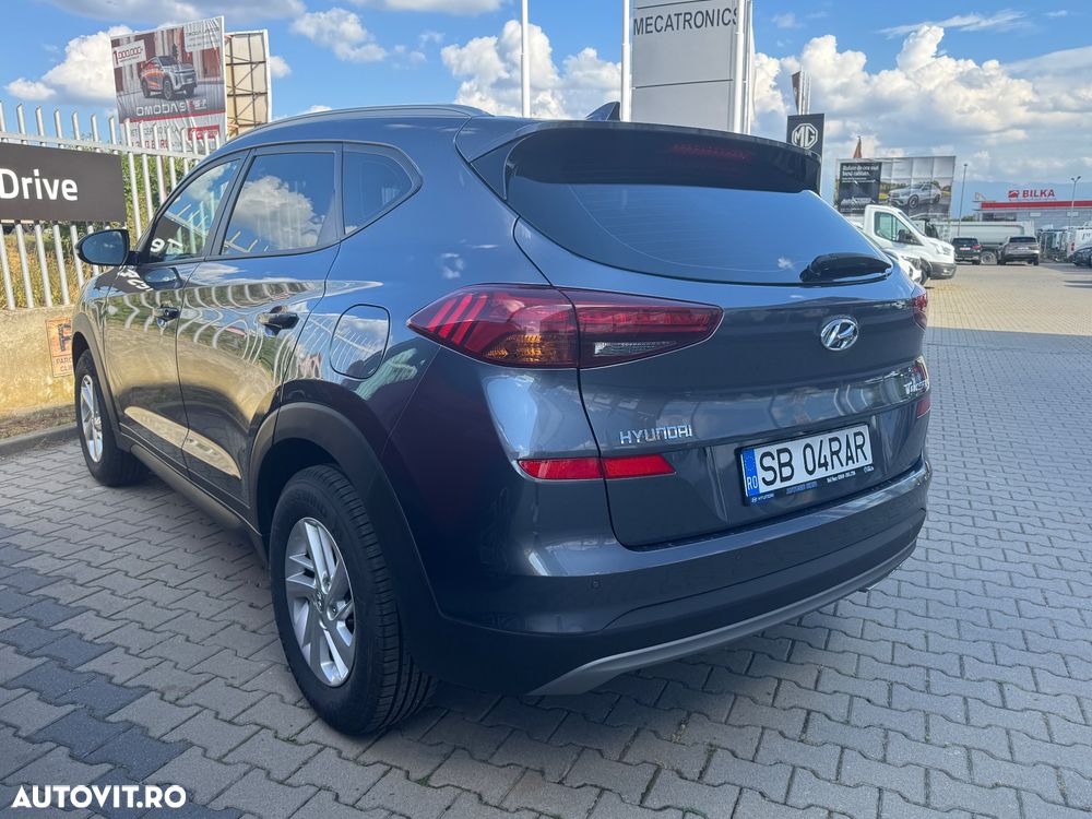 Hyundai Tucson 1.6 CRDi 4WD 6MT Style - 6