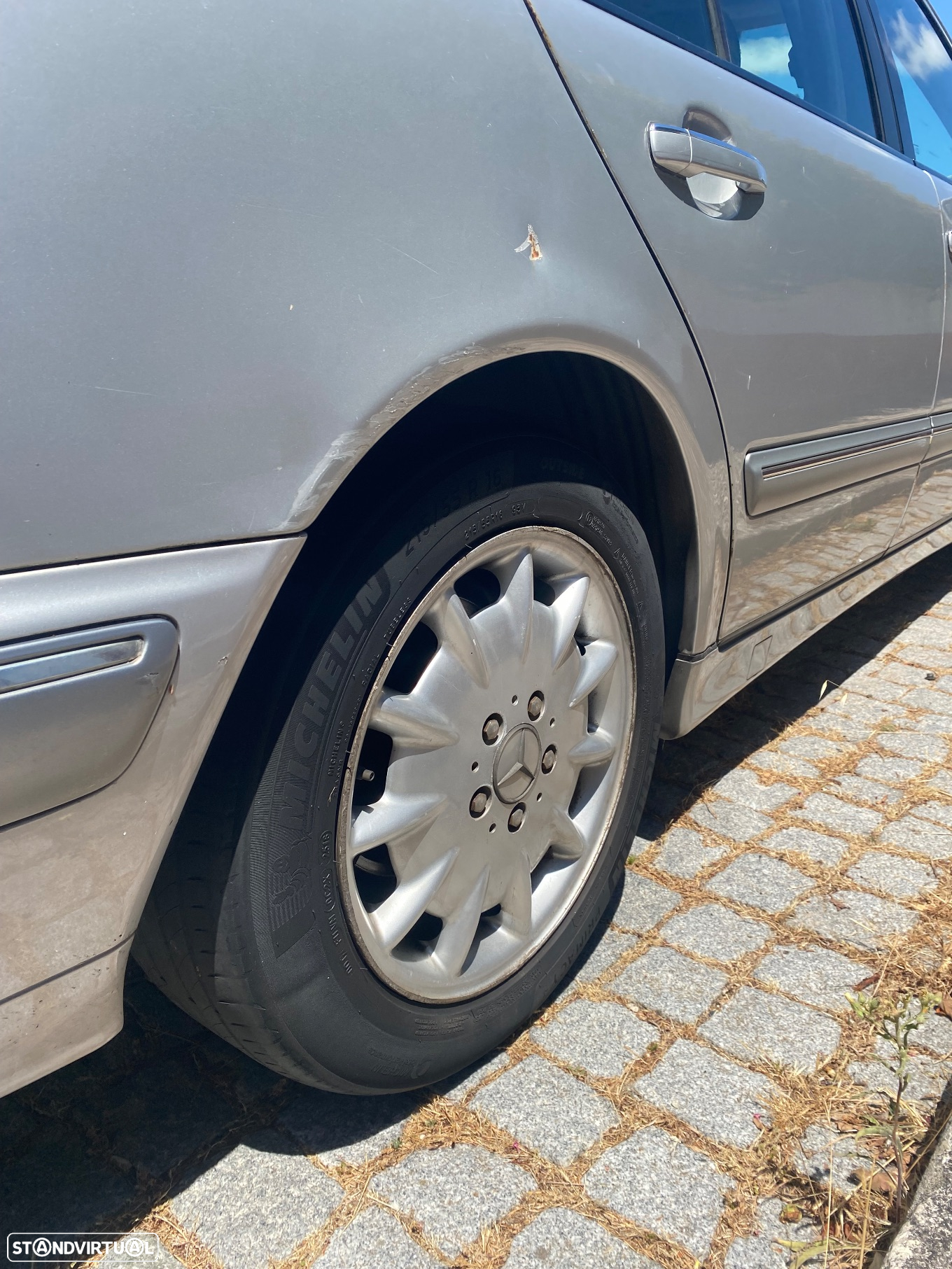 Mercedes-Benz E 320 - 4