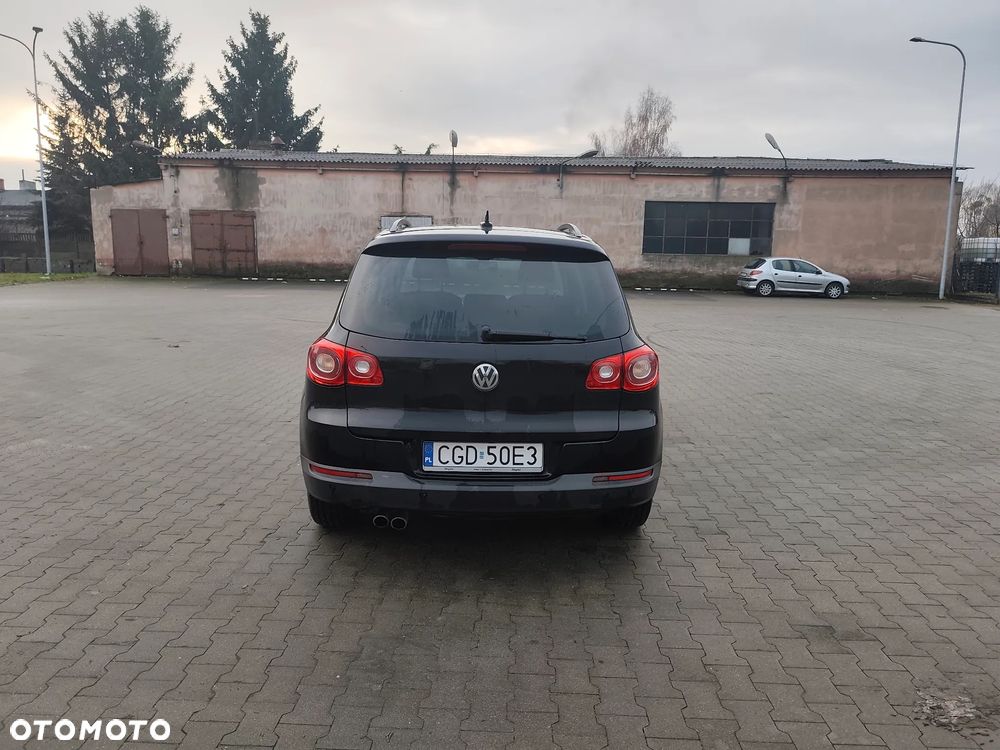 Volkswagen Tiguan - 4
